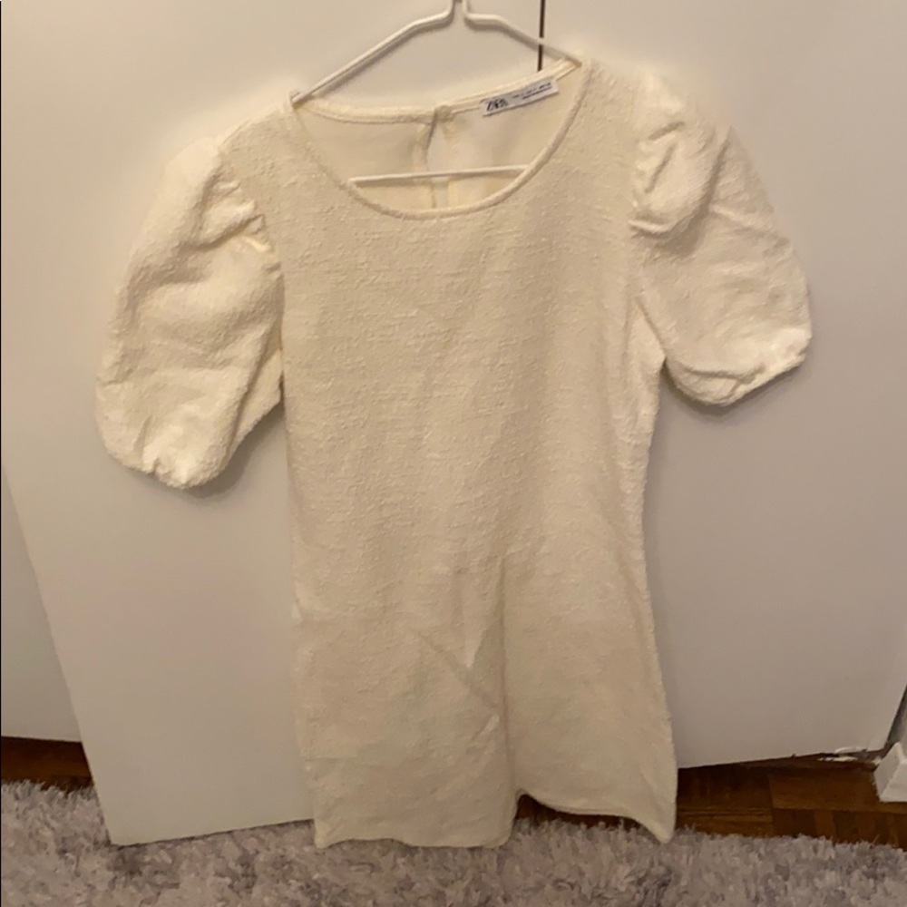 NWOT Zara Small White TEXTURED DRESS WITH VOLUME - Picture 2 of 15